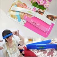 ราคา ที่ตัดผมหน้าม้า Crea Clip อุปกรณ์ตัวช่วยตัดผม คลิปหนีบตัดผม ที่หนีบตัดผม ที่ตัดผมเองสไลด์ ซอย หน้าม้า ตัดได้ด้วยตัวเอง (134107250)