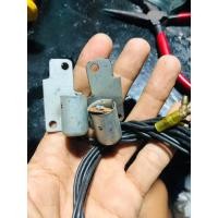 ราคา ขั่วหลอดไฟเลี้ยว หน้าหลัง Honda c92 c95 1 ชุด มี4 ชิ้นไฟเลี้ยวหน้า 2 ชิ้น หลัง2 ชิ้น (41406582499)