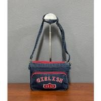 ราคา AEIOU No.279 กระเป๋ายีนส์สะพายข้าง Girlish รุ่น Girlish 1213 (กว้าง9นิ้ว สูง6.5นิ้ว) (28707558722)