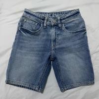 ราคา ส่งต่อ H&M กางเกงยีนส์ size 116 (5-6Y) (20190692926)