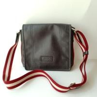 ราคา กระเป๋าสะพายข้างผู้ชาย USED Bally Messenger สี Chocolate (5710868362)