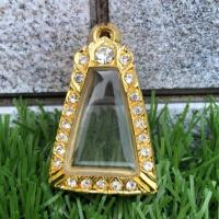 ราคา กรอบพระ กรอบพระสมเด็จผงสุพรรณ ทรงมาตรฐาน ทองฝังเพชร (2347000688)