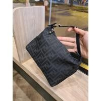 ราคา Fendi pochette black แท้100% (5365109137)