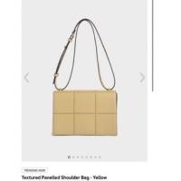 ราคา ส่งต่อ กระเป๋า charles&keith สีเหลือง สภาพดี (16671418418)