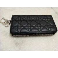 ราคา Lady Dior Wallet used in good conditions (21416539223)