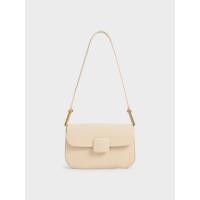 ราคา charles & keith รุ่น Koa Square Push-Lock Shoulder Bag - Beige มือ1 (22970708446)