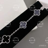 ราคา สร้อยข้อมือสแตนเลสสตีลSterling Silver ประดับทับทิมดำ ลายดอกไม้ fünf Blumen (26144000313)