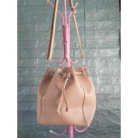 ราคา กระเป๋าสะพายหนังสีชมพูกะปิ ทรงจีบ ขนาด 9 × 12" (25681251492)