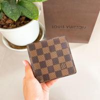 ราคา LV.ใบสั้น ผู้ชายใช้ได้ผู้หญิงใช้ก็เก็ มือสองของแท้ (11056324865)