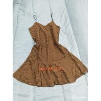 ราคา เดรสลูกไม้สายเดี่ยวงานป้ายมือ1 (2908248329)