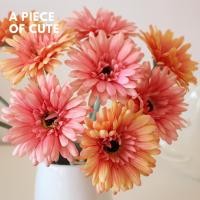 ราคา ดอกเยอบีร่าปลอม เยอบีร่าปลอม ดอกเยอบีร่า ดอกไม้ปลอม ดอกไม้ประดิษฐ์ พร้อบถ่ายรูป_apxgb01 (5232243993)