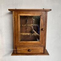 ราคา ตู้เก็บกุญแจไม้สัก ตู้แขวนกุญแจ (12 พวง มีลิ้นชัก) ผลิตจากไม้สักแท้ 100% [ด้านหลังตู้เป็นไม้อัดสัก] (19981112721)