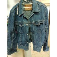 ราคา เสื้อยีนส์ลีวายแท้มือสอง สภาพดีมาก (2974429571)