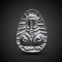 ราคา พระปิดตา เจ้าคุณผล วัดหนัง กรุงเทพ พิมพ์รัศมี เนื้อชินตะกั่วผสมชนวนเก่า ปี2507 ด้านหลังมีจารยันต์ รับพระตามภาพ (55102819622)