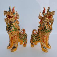 ราคา สิงห์คู่ สิงห์มงคลคู่ ไม้แกะสลัก ลงรักปิดทอง ประดับกระจกสี ขนาด 8x14x30 cm. เสริมฮวงจุ้ย แก้บน ของแต่งบ้านมงคล งานฝีมือ (57053894885)