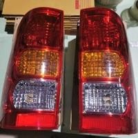 ราคา ไฟท้าย TOYOTA HILUX VIGO วีโก้(2004-2011) แบบแท้ ยี่ห้อ TYC (8364209667)