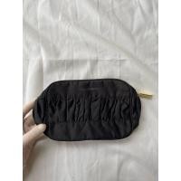 ราคา กระเป๋าเครื่องสำอางค์ DG แบรนด์เนมมือสอง (28333993228)