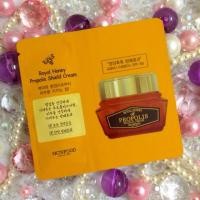 ราคา Skinfood Royal Honey Propolis Shield Cream 63ml