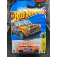 ราคา รถเหล็ก HotWheels '67 AUSTIN MINI VAN (26237535725)