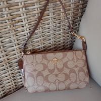 ราคา coach พอช 7.5 นิ้ว ของแท้ (12263777688)