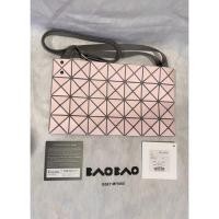 ราคา Bao Bao 4x7 crossbody - Like new (11923823299)