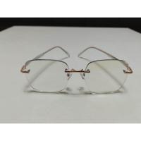 ราคา แว่นสายตายาว+200 เลนส์ blueblock Photocomic เปลี่ยนสีเมื่อเจอแดด (26759052474)