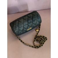 ราคา MOSCHINO crossbody รับประกันของแท้ 2990 ลดในไลฟ์ดหลือ 1500ค่า❤️ (20378110315)