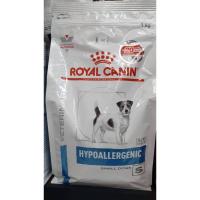 ราคา Royal canin hypoallergenic 1kg small dog ประกอบการรักษาสุนัขที่เป็นโรคภูมิแพ้อาหาร exp.14/09/2026 (24361257063)