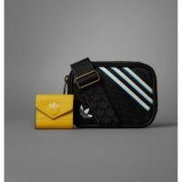 ราคา NEW~ ADIDAS กระเป๋าสะพายข้าง ของแท้ 100% (23270888021)