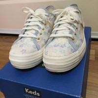 ราคา มือสอง แท้% รองเท้า ผ้าใบ Keds TRIPLE KICK FLRL JACQ CRM (1867248992)