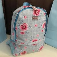 ราคา กระเป๋าเป้สะพาย Cath Kidston LondonNew พร้อมป้าย1,100.- สีฟ้าลายดอก (6138023047)