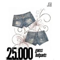 ราคา Guess hotpants ผ้ายีนส์ 2000s (50553621384)