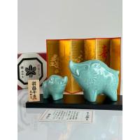 ราคา รูปปั้นดินเผาเคลือบ “หมูป่าคู่” เตา Yakushi (27270071031)
