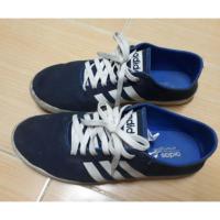 ราคา รองเท้าadidas ลิขสิทธิ์แท้ มือสอง size 43 (1254588309)