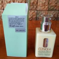 ราคา ผลิต 1/2561 Clinique Dramatically Different Moisturizing Lotion+ 125 ml (1115745304)