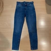 ราคา กางเกงยีนส์ Esprit size W28 L28 เอวประมานสะดือค่ะ (6206276111)