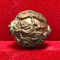 ราคา ลูกสะกดหนุมานชนะศึก หลวงพ่อชื่น วัดตาอี ปี 2544 (20202047442)