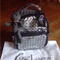 ราคา (EMSส่งฟรี) Sale!!! กระเป๋าเป้ coco london ของแท้ ยังไม่ได้ใช้ค่า (313174866)
