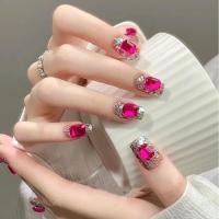 ราคา JW ส่งฟรี เล็บปลอมแฮนด์เมดสีชมพูบาร์บี้! แวววาวด้วยเพชร8เหลี่ยม สไตล์ราชินีสั้นๆ ✨ ดูผิวขาวใส ของแท้100% (41758948016)