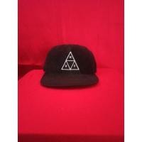 ราคา หมวก CORDURAY TRIANGGEL HUF (18877423713)