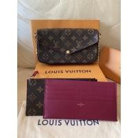 ราคา Used in good condition Louis Vuitton felicie chain wallet ปี 2018 full set copy receipt (16204783825)