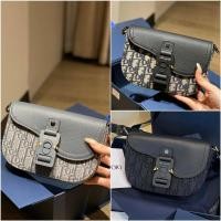 ราคา สไตล์ใหม่ Dior สไตล์ใหม่อาน Mini Jacquard ผ้าใบพร้อม Grained Calfskin Mens Messenger กระเป๋าสะพายกระเป๋าสะพายข้าง (56703826535)