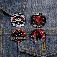 ราคา เข็มกลัดเคลือบ ลายการ์ตูนแมว ก็อตซิลล่า เกมออฟโทรนส์ จูราสสิกพาร์ค โปสเตอร์ภาพยนตร์ กระเป๋าเป้สะพายหลัง เสื้อผ้า เครื่องประดับ ของขวัญ สําหรับเพื่อน (24752774623)