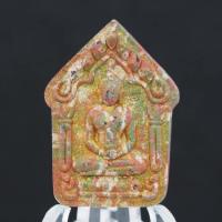 ราคา พระขุนแผนเสน่ห์แรงครู เนื้อว่านมหาเสน่ห์รักซ้อน ฝังตะกกรุดทองชนวน 5 ดอก หลวงพ่อกลิ่น ธัมธีโป จ.ลำปาง (26054579133)