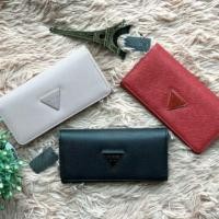 ราคา GUESS FACTORY WOMAN SAFFIANO LONG WALLETแท้(outlet) (1548291634)