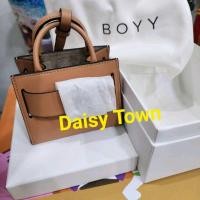 ราคา ของใหม่ ของแท้ กระเป๋า BOYY Bobby Charm With Strap สีน้ำตาลอ่อน Ginger (19542507394)
