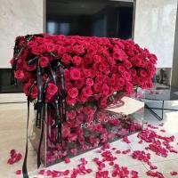 ราคา ผ้าผนังสไตล์เดียวกันของเซเลบริตี้อินเทอร์เน็ต ดอกกุหลาบแดงปลอมดอกกุหลาบปลอมจากธารน้ำแข็งช่อดอกไม้พลาสติกสำหรับงานแต่งงาน (46851397492)