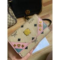 ราคา กระเป๋าตังค์ MCM ของแท้100% (17495789522)