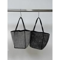 ราคา AWA Crystal Bucket Bag กระเป๋าทรงถังประดับเพชร (1249675505)