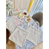 ราคา กระเป๋าผ้าแคนวาส ถุงผ้าซาติน แต่งโบว์ลูกไม้ สไตล์ coquette กระเป๋าหูรูด (29912597654)
